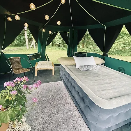 Stand-up Tent And Sauna, Farm Experience Bb Luxussátor Atsalama